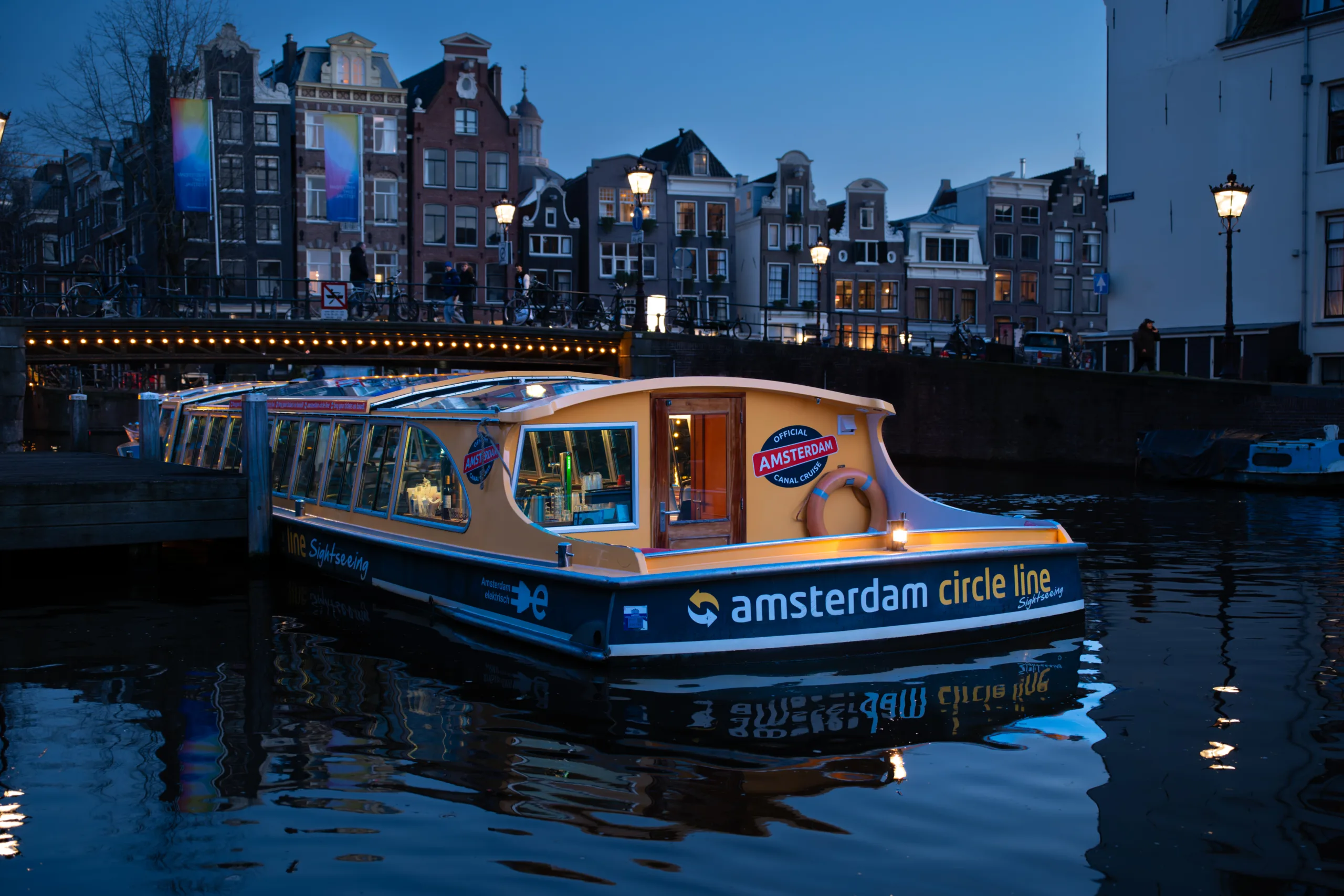 Smidtje Canal Cruises Amsterdam - Evening Canal Cruise hero