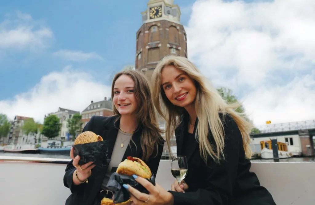 Hamburger diner rondvaart Amsterdam