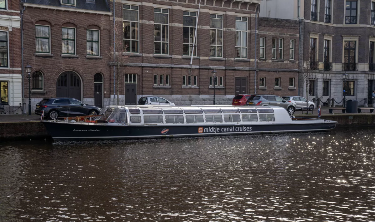 Boten &bull; Smidtje Canal Cruises Haarlem - Unieke vaartochten met lokale expertise