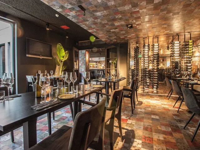 Rundfahrt Restaurants Haarlem • Smidtje Canal Cruises - Unieke vaartochten met lokale expertise